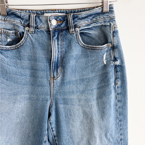 Dynamite Claudia Mom Jeans - Medium Wash - Size 27 (4) - Picture 4 of 10